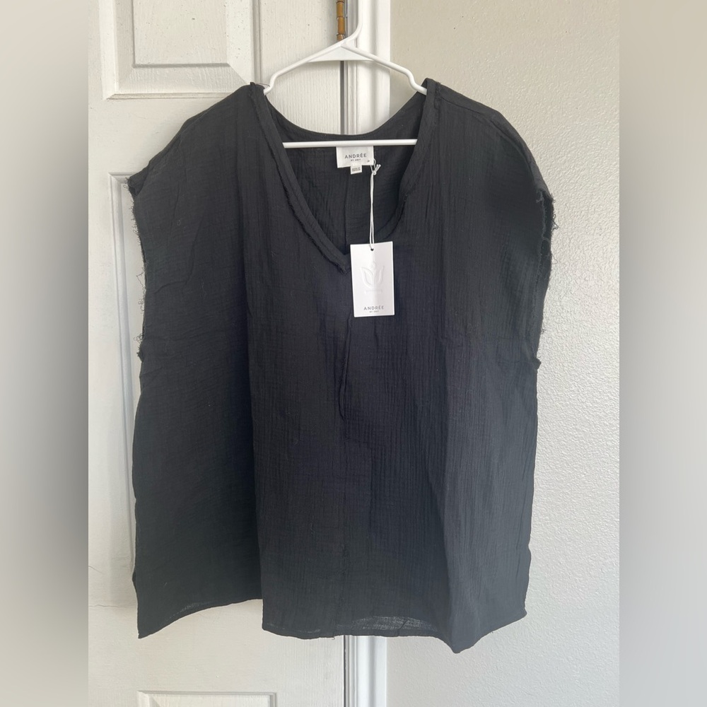 Andree by Unit Cotton Gauze Black Raw Edge Hem Top 100% Cotton Plus Size Beach